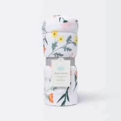 Jersey Knit Reversible Blanket - Cloud Island™ Garden Floral -CloudIsland Sales Store GUEST 1ab9dd2a 1712 43f6 ad5e 041002a4e3ba